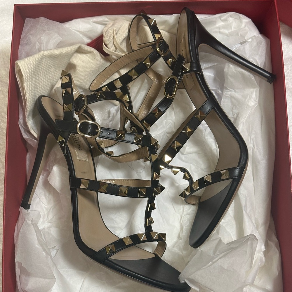 Valentino Garavani Rockstud Ankle Strap Pump Sandal
